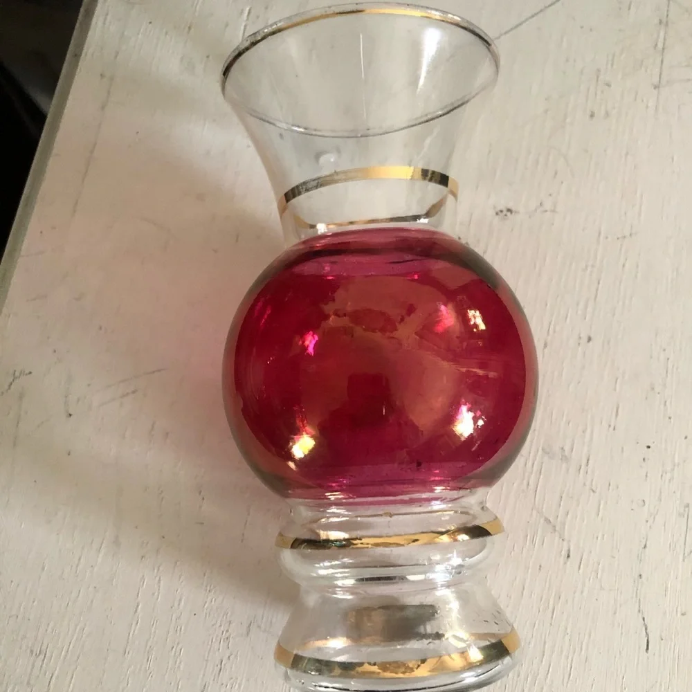 Vintage Rose Glass Vase - Picture 5 of 7